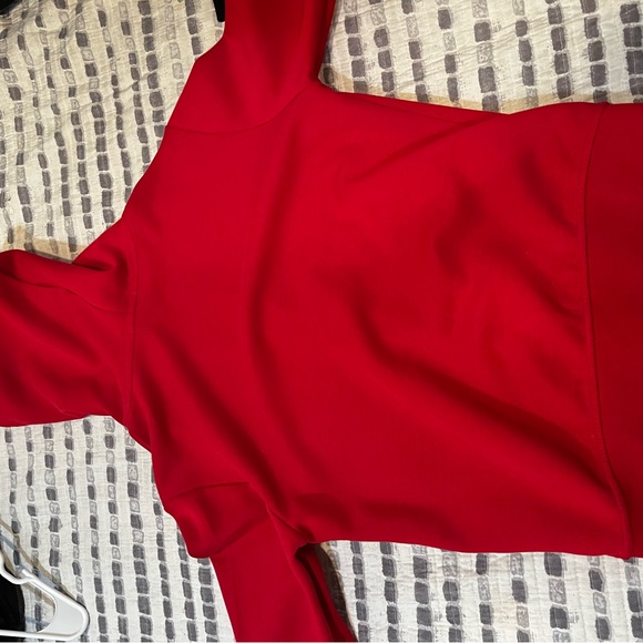 small - Picture 4 of 5